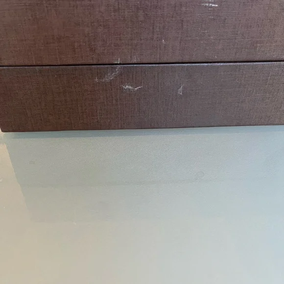 LV Gift Box Medium Sized Vintage Chocolate Brown - Picture 6 of 7